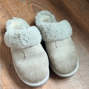 UGG Women's Slippers